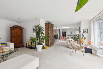 Haus zum Kaufen in Stuttgart 980.000,00 € 190.48 m²
