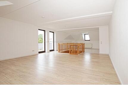 Romantische Maisonette-Wohnung mit separatem Eingang und Balkon in Marienthal - Zwickau Zwickau-West