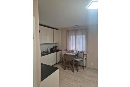 3-Zimmer-Wohnung - 1.920,00&nbsp;EUR Kaltmiete, ca.&nbsp; 89,00&nbsp;m&sup2; in Wiesbaden (PLZ: 65195) Nordost