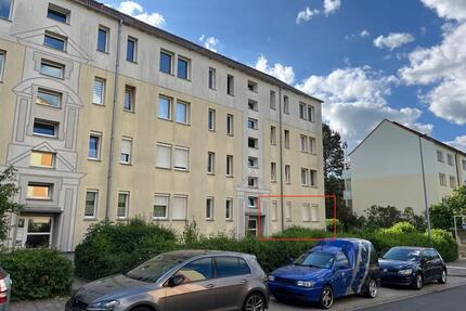 Renovierte EG 3-Raum Wohnung mit Balkon in Weißenfels West