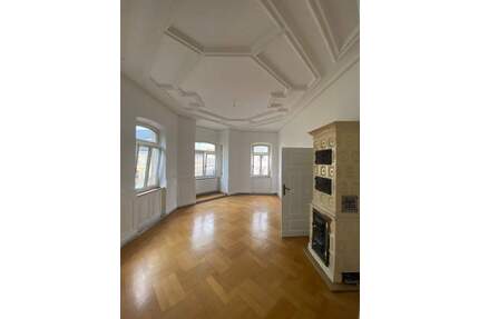 Herrschaftliche 2-Zimmer-Jugendstil-Wohnung in zentraler City-Lage - Fürth Innenstadt