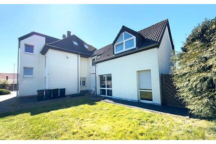 Renoviertes Haus mit Loggia, Terrassen & Garten in Geilenkirchen