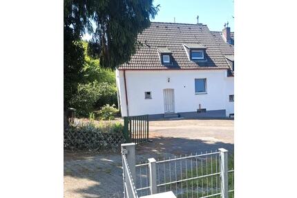 Reihenendhaus in ruhiger schöner Lage - Wegberg
