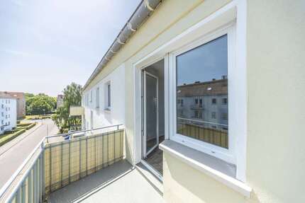 Wohnung zum Mieten in Löderburg 619,00 € 100 m²