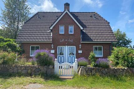 Vermiete DHH in Nebel - 1.200,00&nbsp;EUR Kaltmiete, ca.&nbsp; 67,00&nbsp;m&sup2; in Nebel (PLZ: 25946)
