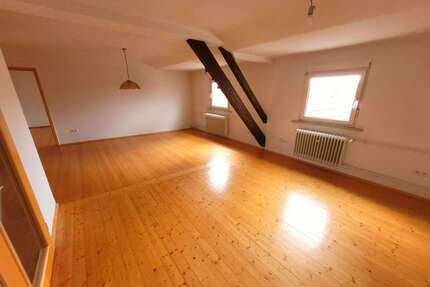 Haus zum Kaufen in Wörth am Rhein 540.000,00 € 514 m²
