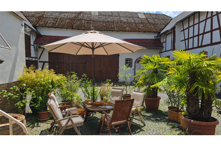 Haus zum Kaufen in Eisighofen 395.000,00 € 200 m²