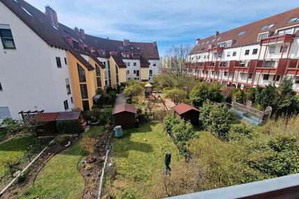 Attraktive 4-Zimmer-Maisonette mit Südbalkon, Waldrandlage - Röthenbach an der Pegnitz