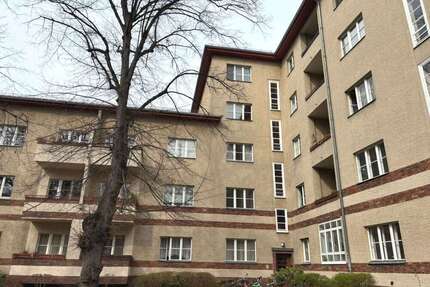 Wohnung zum Kaufen in Berlin 235.000,00 € 53.87 m²