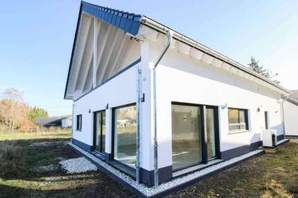 Haus zum Kaufen in Kerpen 890.000,00 € 273.27 m²