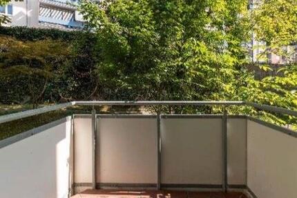 Helle 2-Zimmer-Wohnung in Stuttgart-West an der Hegelstraße