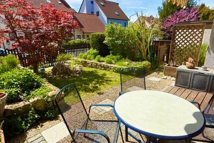 Platz an der Sonne - 3-Zi.-Terrassen-Garten-Whg. mit Garage in Fürth Burgfarrnbach