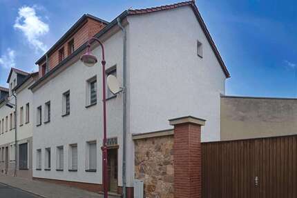 Haus zum Kaufen in Borna 220.000,00 € 185 m²