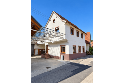 Haus zum Kaufen in Teningen-Heimbach 520.000,00 € 198 m²