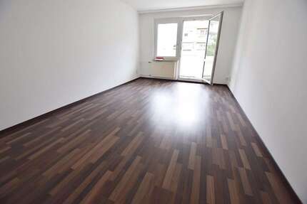 Wohnung zum Kaufen in Chemnitz 82.000,00 € 82 m²