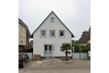 Haus zum kaufen - 800.000,00&nbsp;EUR Kaufpreis, ca.&nbsp; 250,00&nbsp;m&sup2; in Kerpen (PLZ: 50170) Buir