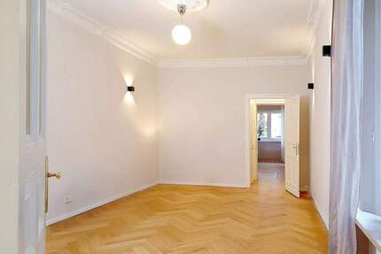 Exklusiv saniert . 2 Bäder . Toplage in Charlottenburg nahe Savignyplatz . unbefristet - Berlin