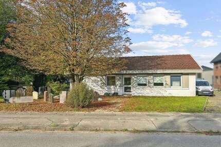 Haus zum Kaufen in Bad Segeberg 350.000,00 € 167 m²