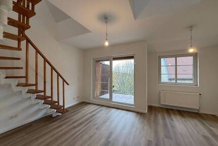 Großzügige, bezugsfreie 3-Zimmer-Maisonette-Dachgeschosswohnung mit Flair im charmanten Altbau! - Berlin Mariendorf