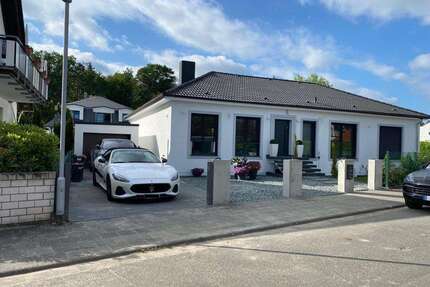 Haus zum Mieten in Rödermark 3.900,00 € 237.15 m²