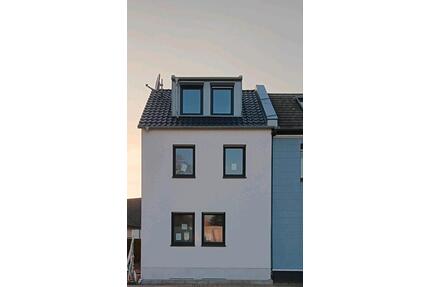 Rheinberg Doppelhaushälfte - 1.660,00&nbsp;EUR Kaltmiete, ca.&nbsp; 120,00&nbsp;m&sup2; in Rheinberg (PLZ: 47495)