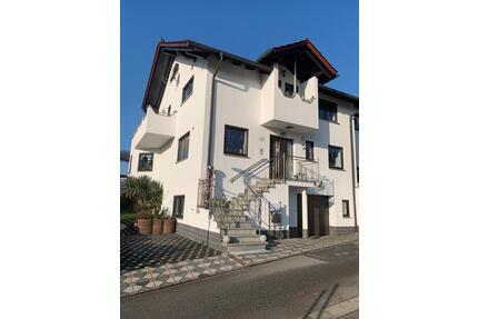 Moderne DHH Fernblick, Kamin & großer Terrasse- ruhig, Odenwald - Fürth