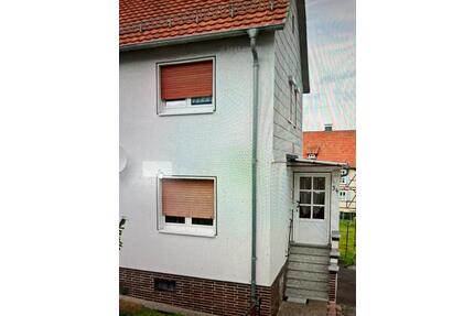 Schönes renoviertes Haus in Sontra mit Garten und Garage ab 01.05