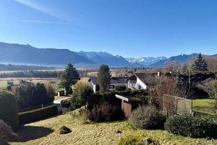 Traumlage mit Traumblick - Grundstück mit Altbestand in ruhiger unverbaubarer Südrichtung! - Murnau am Staffelsee