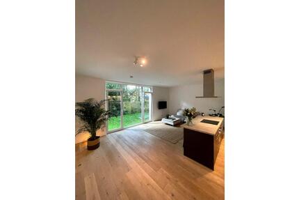 Möblierte und voll ausgestattete 2,5 Zi-Neubau-Whg, 75 m² - Hamburg Altona