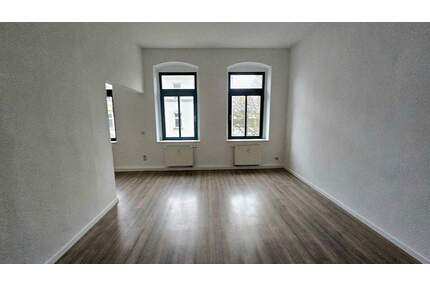 Moderne 4-Raumwohnung mit Balkon und zwei Bädern – ideal für Familien oder Paare - Chemnitz Lutherviertel