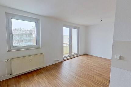 Zentral gelegene 3-Zimmer-Wohnung mit BALKON und EBK - Magdeburg Hopfengarten