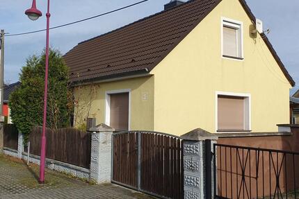 EFH mit Kamin, PV und Klimaanlage in Lauchhammer