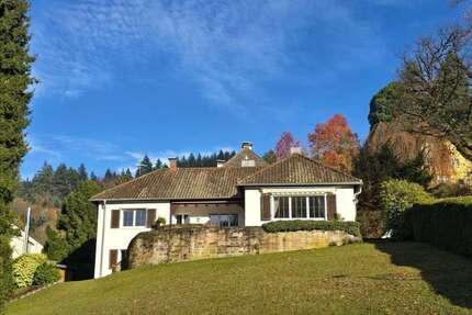 Haus zum Kaufen in Freiburg im Breisgau 1.995.000,00 € 185 m²
