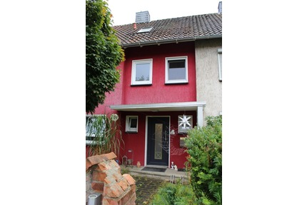 Celle Klein Hehlen: Tolles Reihenmittelhaus mit Vollkeller zum tollen Preis! - sofort frei