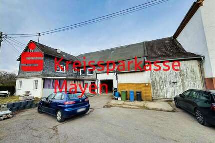 Haus zum Kaufen in Dierdorf 105.000,00 € 180 m²