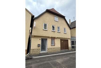 Haus zum Kaufen in Karlstadt 150.000,00 € 83 m²