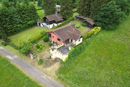 Einfamilienhaus in einem beschaulichen Eifeldorf, umgeben von Wäldern - Sankt Thomas