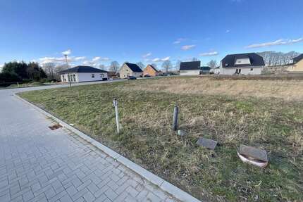 Grundstück zu verkaufen in Cammin 119.340,00 € 885 m²