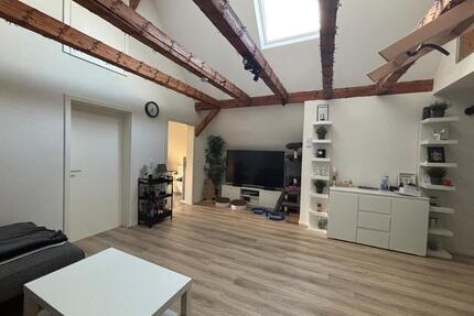 Dach- Galeriewohnung - 800,00&nbsp;EUR Kaltmiete, ca.&nbsp; 80,00&nbsp;m&sup2; in Westhausen (PLZ: 73463)