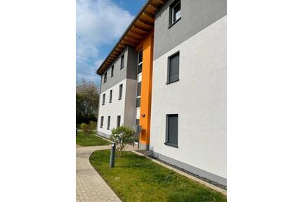 Sonnige Erdgeschoss-Wohnung - 820,00&nbsp;EUR Kaltmiete, ca.&nbsp; 91,00&nbsp;m&sup2; in Guxhagen (PLZ: 34302)