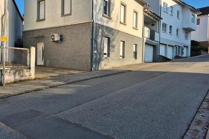 WOHNUNG ZU VERMIETEN (Erbach) - 750,00&nbsp;EUR Kaltmiete, ca.&nbsp; 60,00&nbsp;m&sup2; in Erbach (PLZ: 64711)