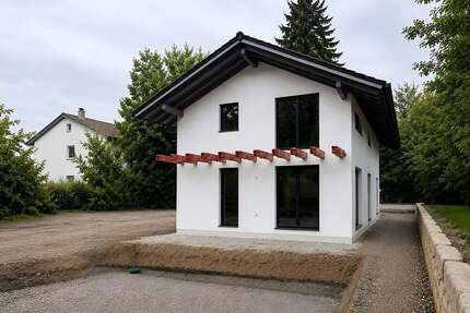 Haus zum Kaufen in Prien am Chiemsee 1.690.000,00 € 175 m²