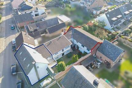 Haus zum Kaufen in Neuss Grefrath 850.000,00 € 441 m² - Neuss / Grefrath