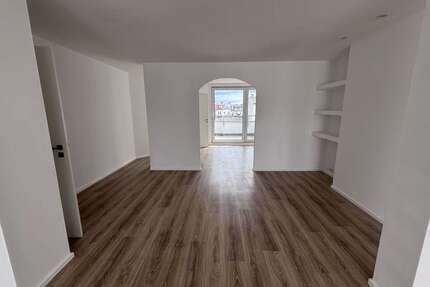 Wohnung zum Mieten in Berlin 1.360,00 € 102.18 m²