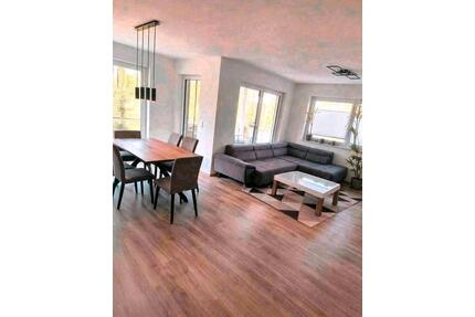 helle 4-Zi.-Wohnung | 118m² | moderne EBK | 20m² Balkon | Garage - Sulz am Neckar