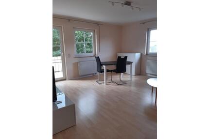 Helle 3-Zimmer-Wohnung mit Balkon zu vermieten - Döhlau