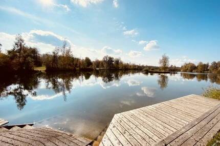 Moderne gehobene 2-Zi-EG Wohnung mit Garten und EBK in Seenähe - Perach