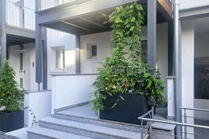 Haus zum Mieten in Landau 1.570,00 € 133.59 m²