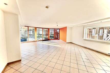 Haus zum Kaufen in Ermershausen 249.000,00 € 270 m²