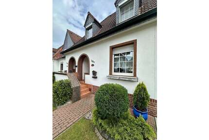 Haus zum Kaufen in Kamp-Lintfort 184.000,00 € 74 m²